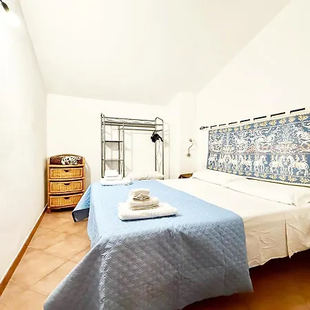 Pgs Immobiliare Srls Bellavista Centro Attico Con Terrazza Vista Mare In Centro Storico Апартаменты