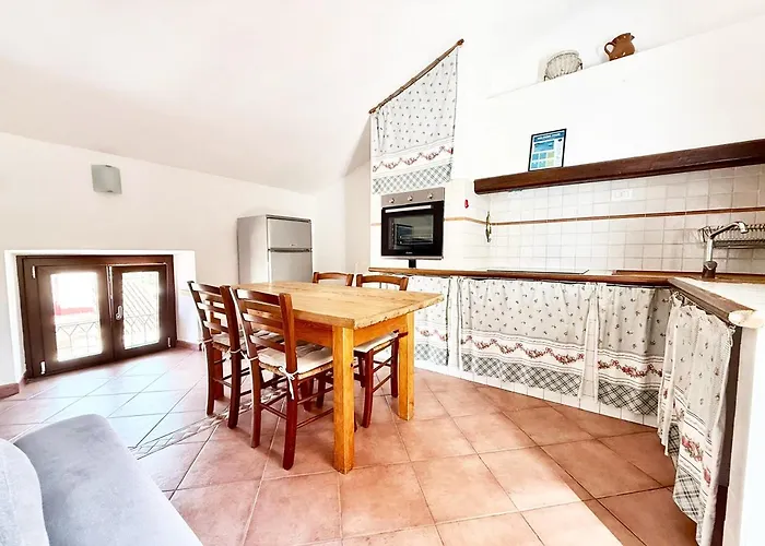 Laureliving Holiday Home Bellavista Centro Apartman La Maddalena